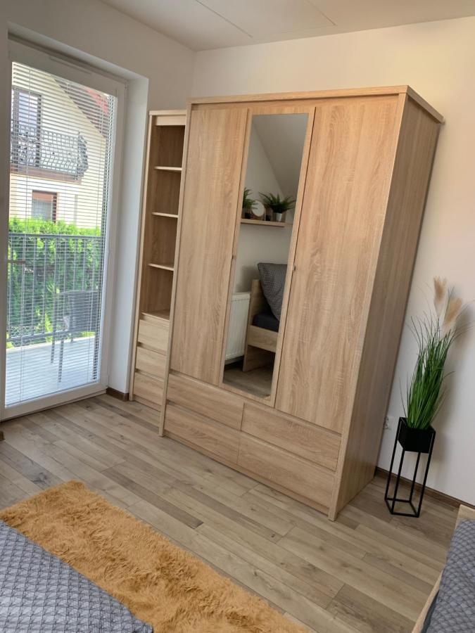 Cozy 2-Bedroom Vacation Apartment With Entire Top Floor Gaj  Ngoại thất bức ảnh